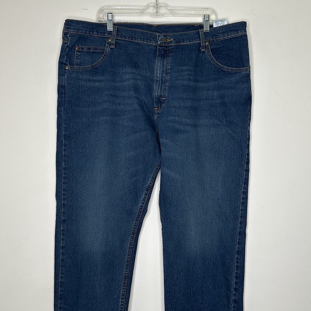 Wrangler Mens 42x30 Jeans Blue Straight Dark Wash Denim Work Pants Trousers